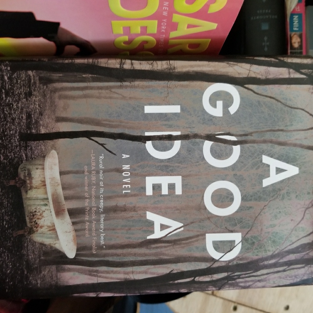 Books - Picture 2 of 8